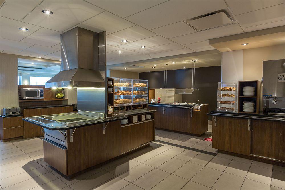 & Normandin Hotel Quebec City