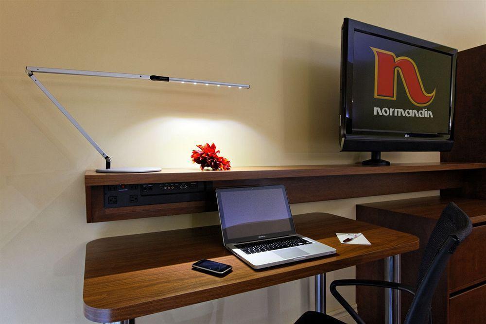 & Normandin Hotel