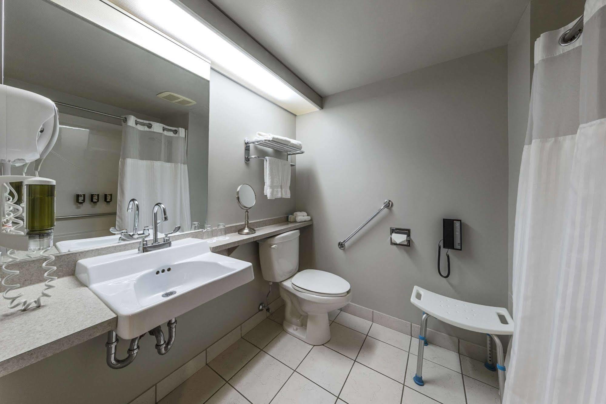 Hotel & Normandin Quebec City
